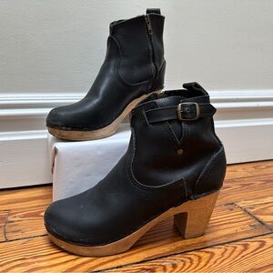 No. 6 5" leather clog buckle boot on high-heel, size 39
